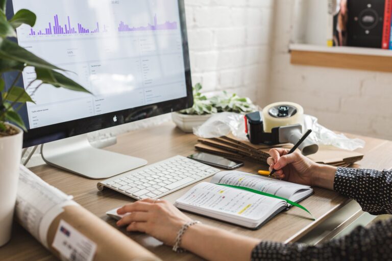 The Best Ways to Reach Shopify Customer Service